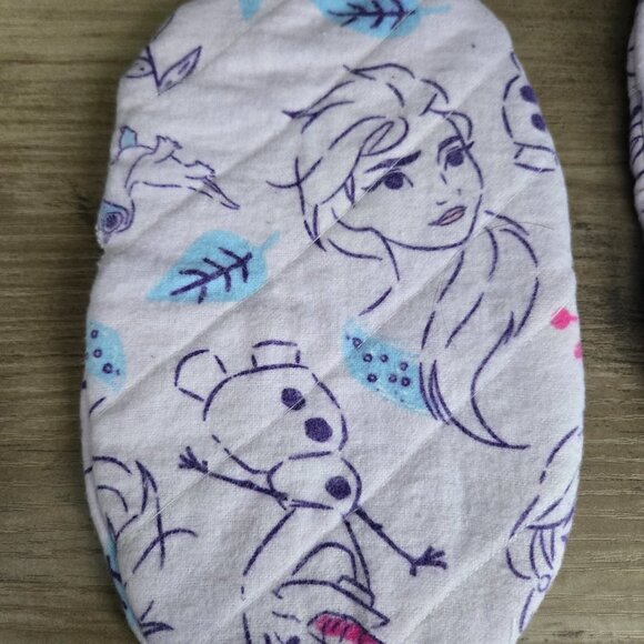 Grandmas Handmade Microwave / Finger Mitts - Regular / Adult - Frozen Fabric - Picture 2 of 4